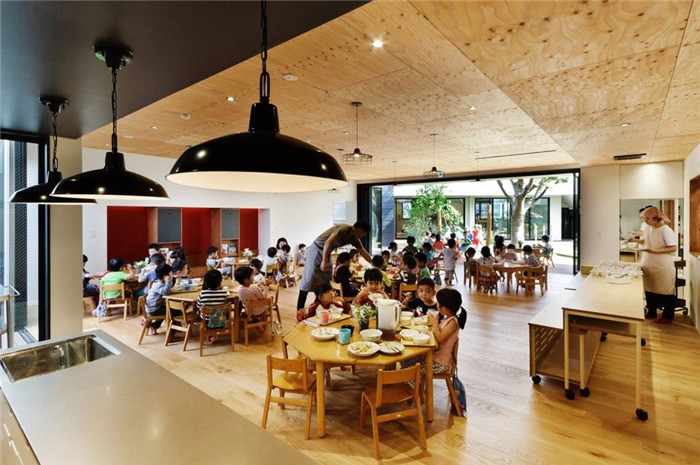 靈動(dòng)自然的幼兒園餐廳裝修設(shè)計(jì)效果圖