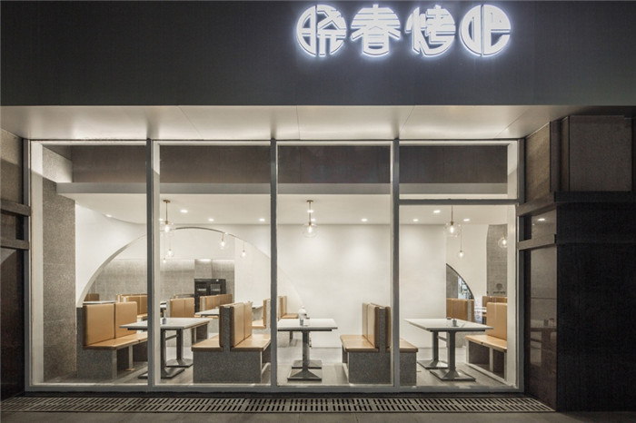 顛覆傳統(tǒng)印象  國(guó)內(nèi)最新潮燒烤店裝修設(shè)計(jì)實(shí)景圖