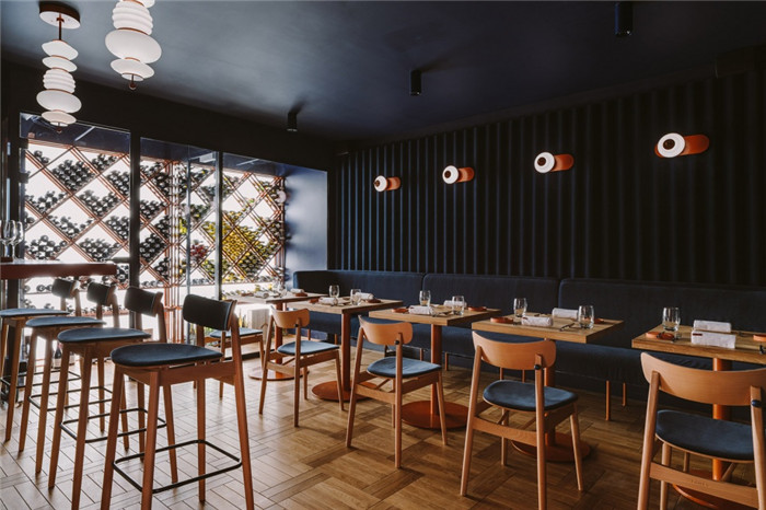 精致西餐廳用餐區(qū)裝修設計圖