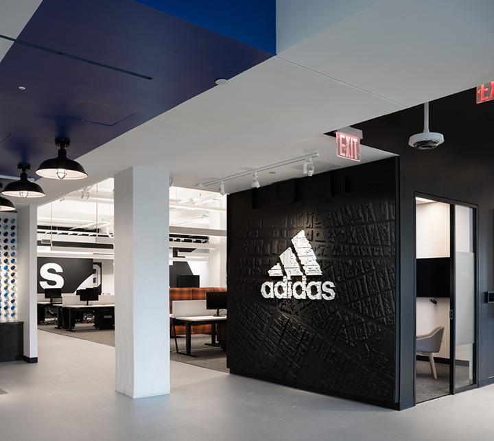 老廠房改辦公  Adidas紐約辦公樓展廳裝修設(shè)計方案