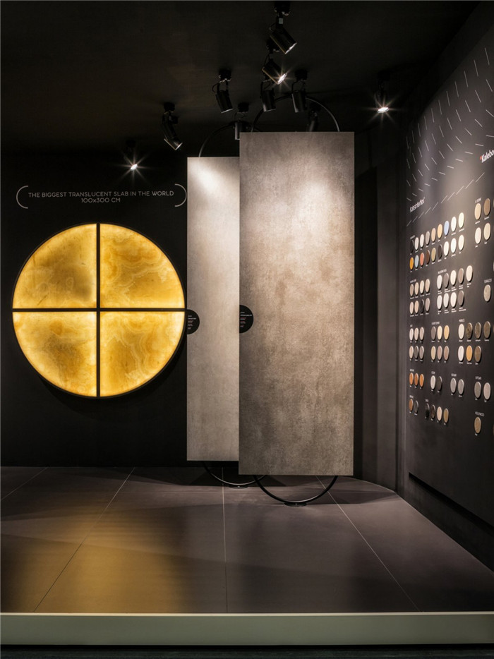 幾何創(chuàng)意  國(guó)外700平創(chuàng)意陶瓷展廳裝修設(shè)計(jì)圖